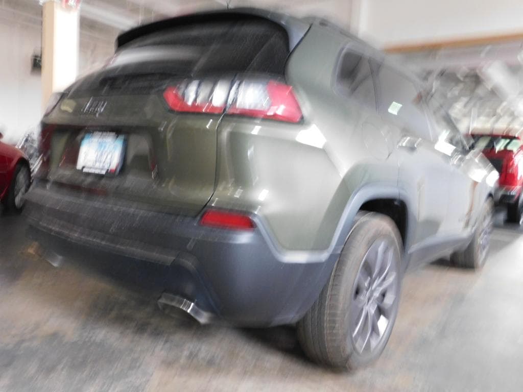 2021 Jeep Cherokee Latitude Lux - Image 4