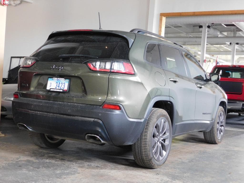 2021 Jeep Cherokee Latitude Lux - Image 5