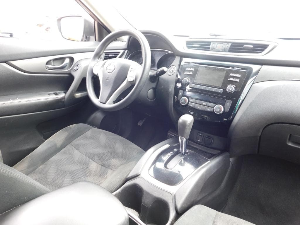 Photo 3 of 2015 Nissan Rogue SV