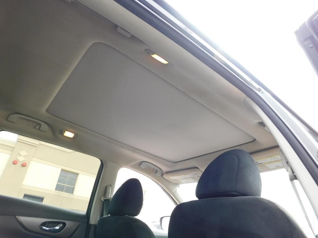 Photo 4 of 2015 Nissan Rogue SV