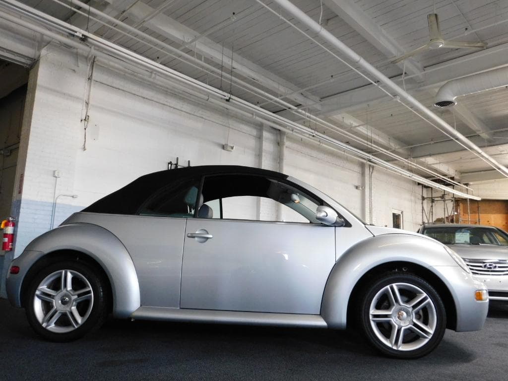 2005 Volkswagen New Beetle Convertible GLS 1.8T - Image 5