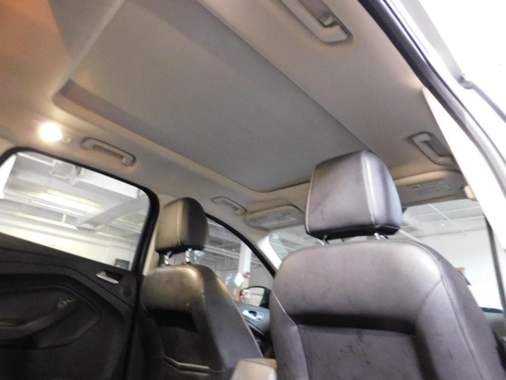 Photo 4 of 2016 Ford Escape Titanium