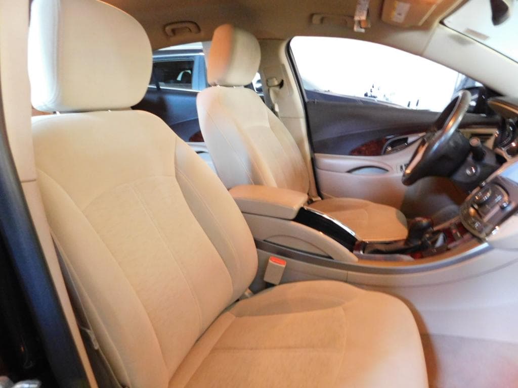 Photo 3 of 2013 Buick LaCrosse Base