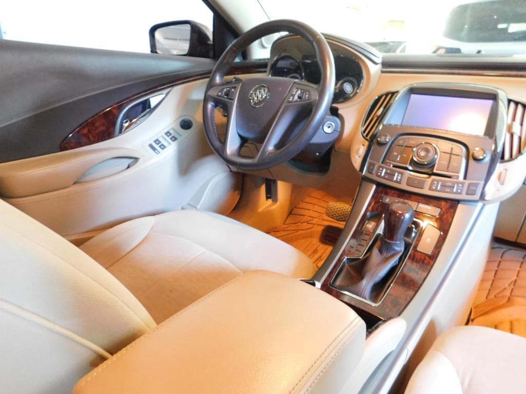 Photo 2 of 2013 Buick LaCrosse Base