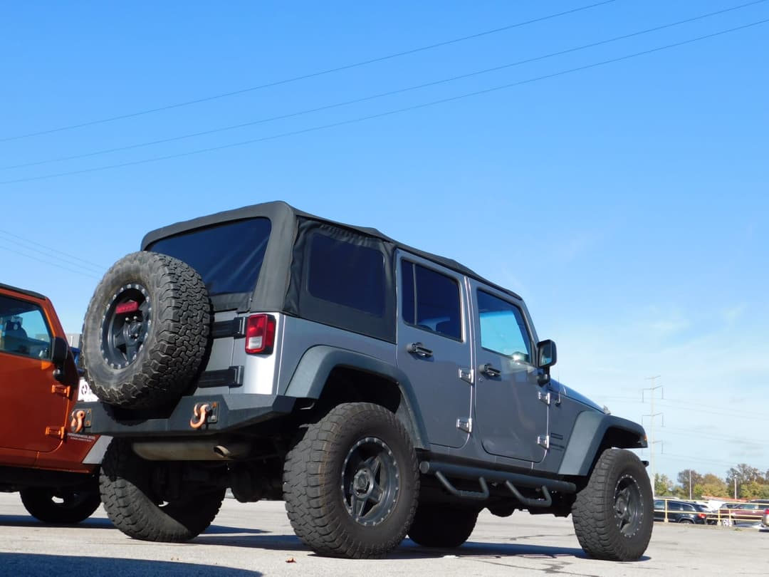 Photo 2 of 2018 Jeep Wrangler JK Unlimited Sport